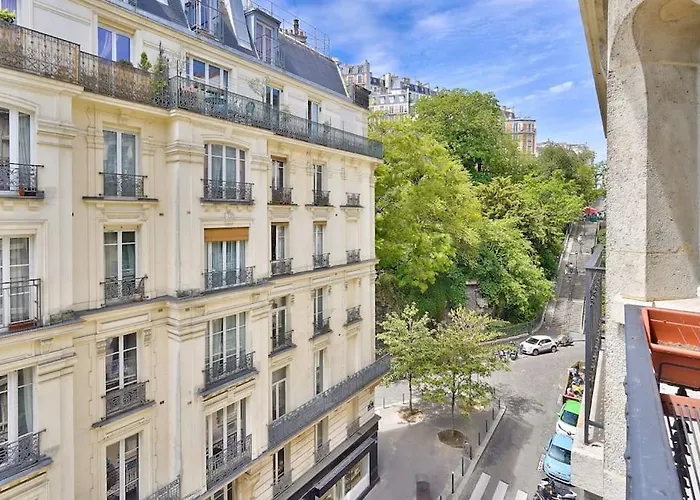 Gorgeous Apartment Near The Sacre-Coeur & Montmartre