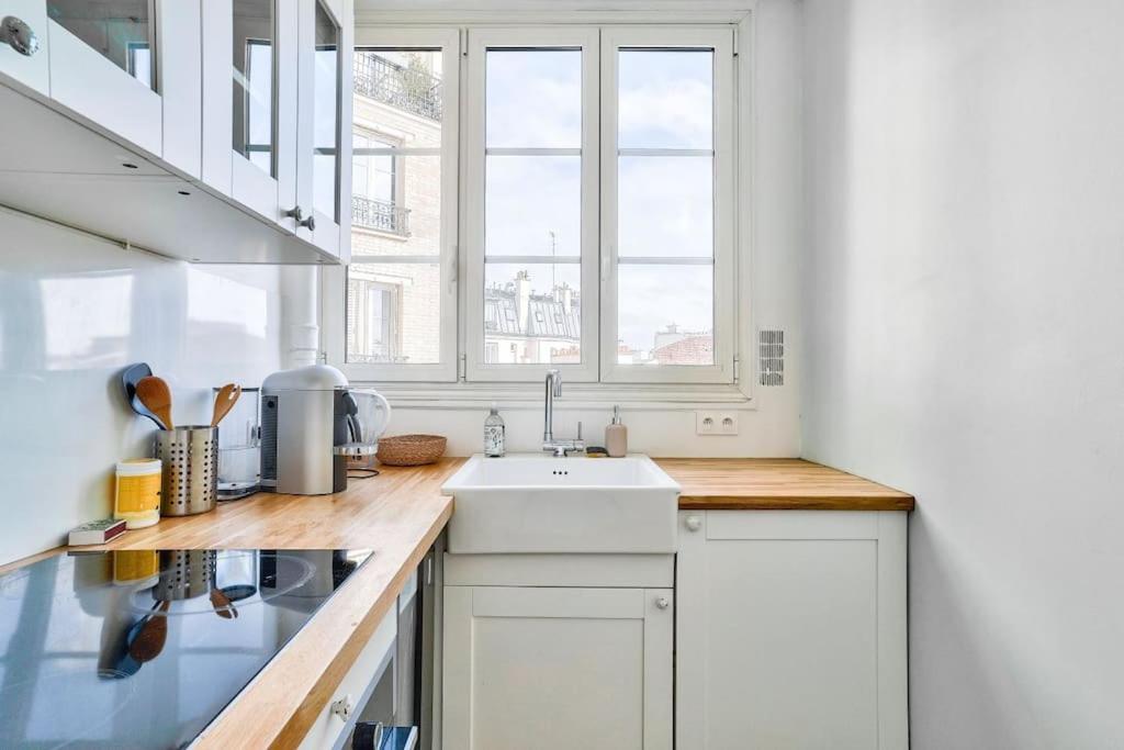 Apartment Gorgeous Near The Sacre-coeur & Montmartre Paris