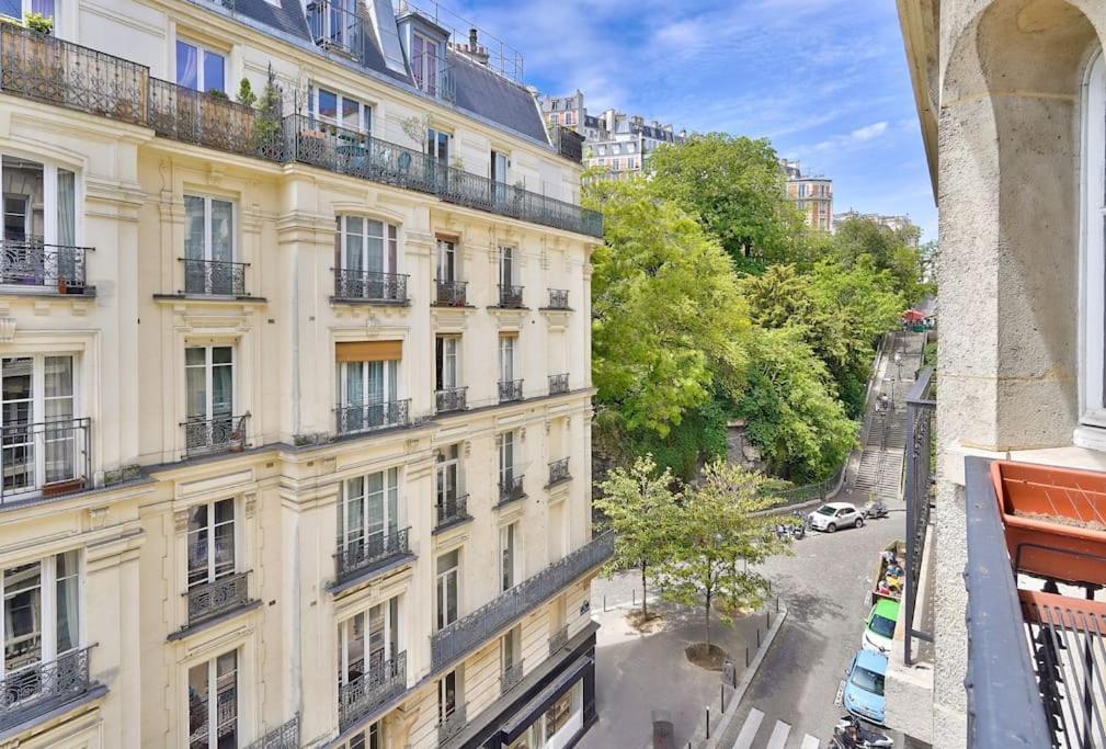 Gorgeous Near The Sacre-coeur & Montmartre Apartment Paris